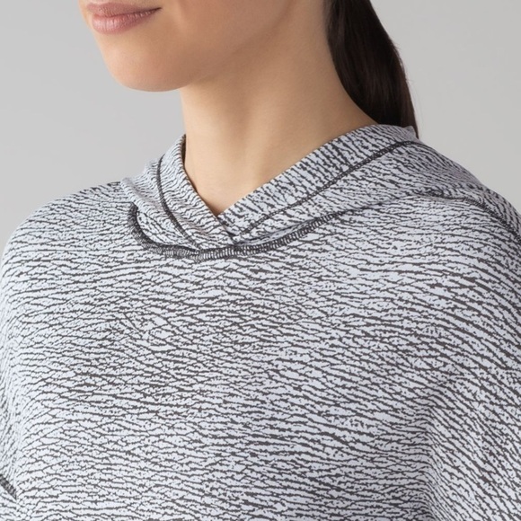 Lululemon Squad Goals Hoodie Sheer Luon Pebble Jacquard V1 Size 6 - Picture 7 of 12